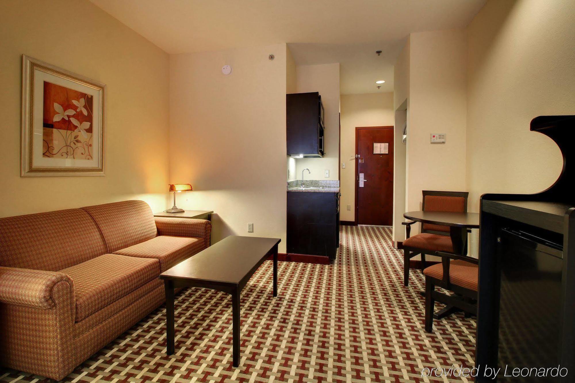 Holiday Inn Express & Suites Laurel, An Ihg Hotel Εξωτερικό φωτογραφία