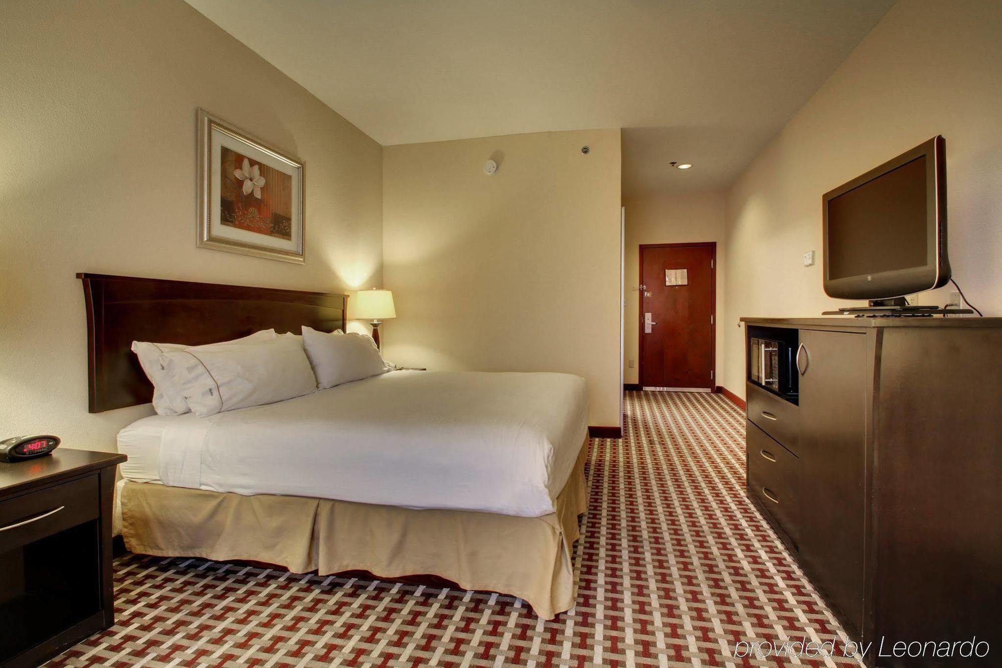 Holiday Inn Express & Suites Laurel, An Ihg Hotel Εξωτερικό φωτογραφία